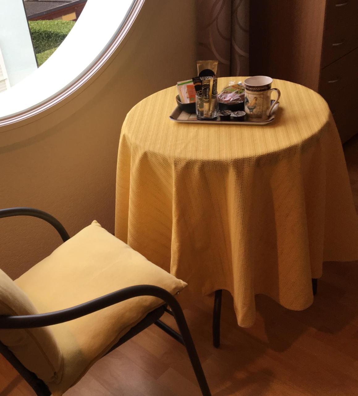 Queen Guest Room Mont-sur-Rolle المظهر الخارجي الصورة